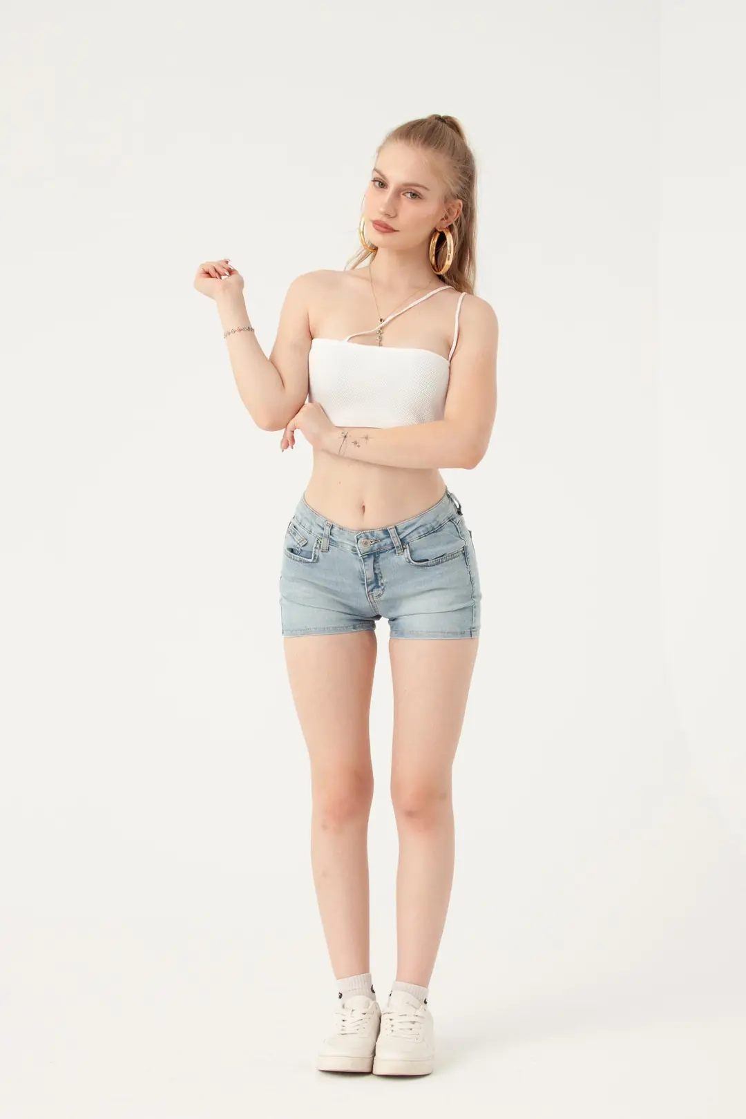 Buz Mavi Mini Denim Şort