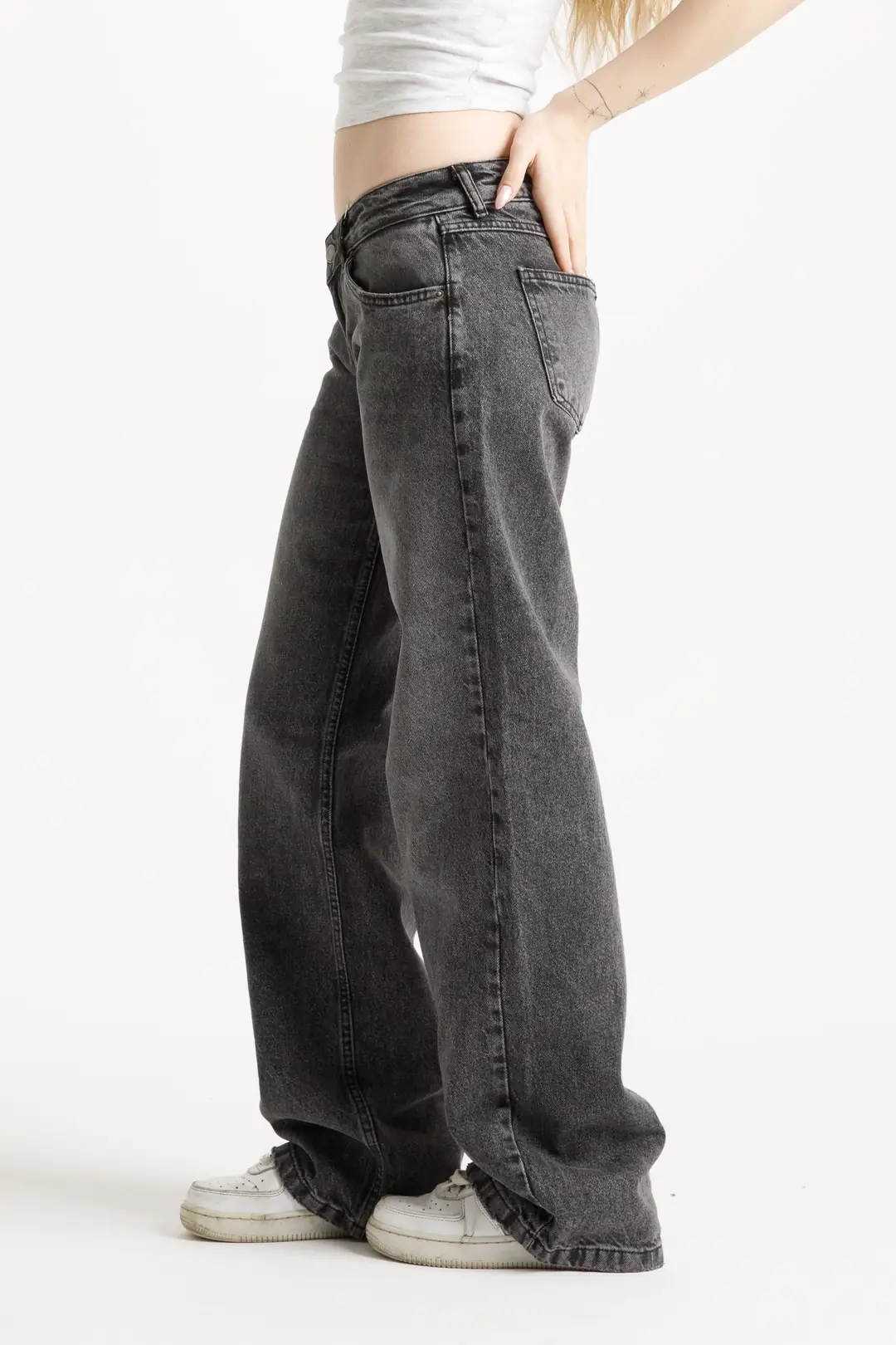 Gri Düşük Bel Straight Jean