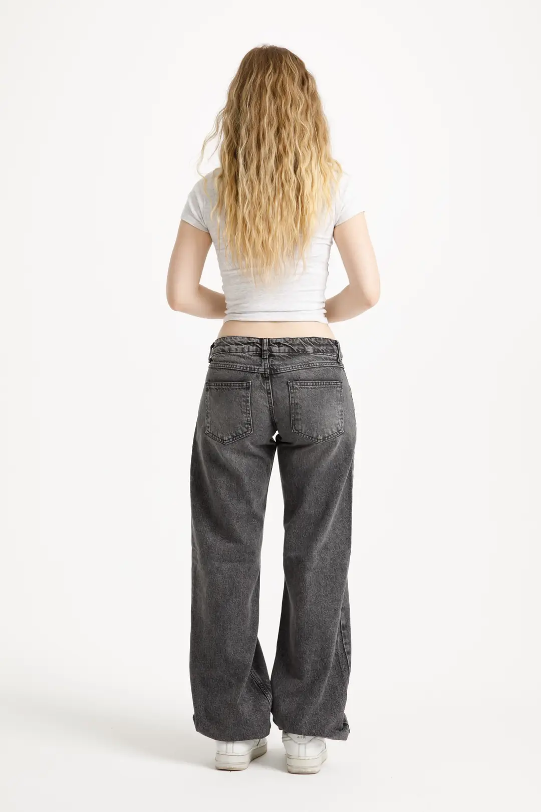 Gri Düşük Bel Straight Jean