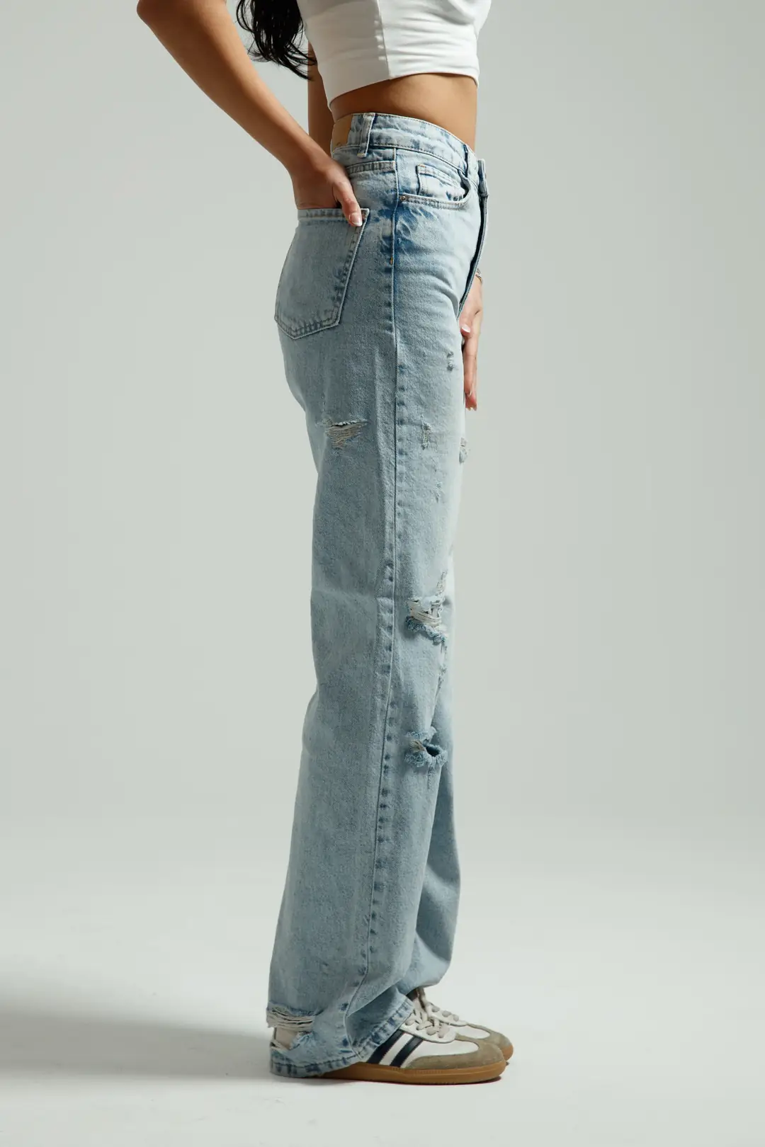 Buz Mavi Yırtıklı Straight Jean