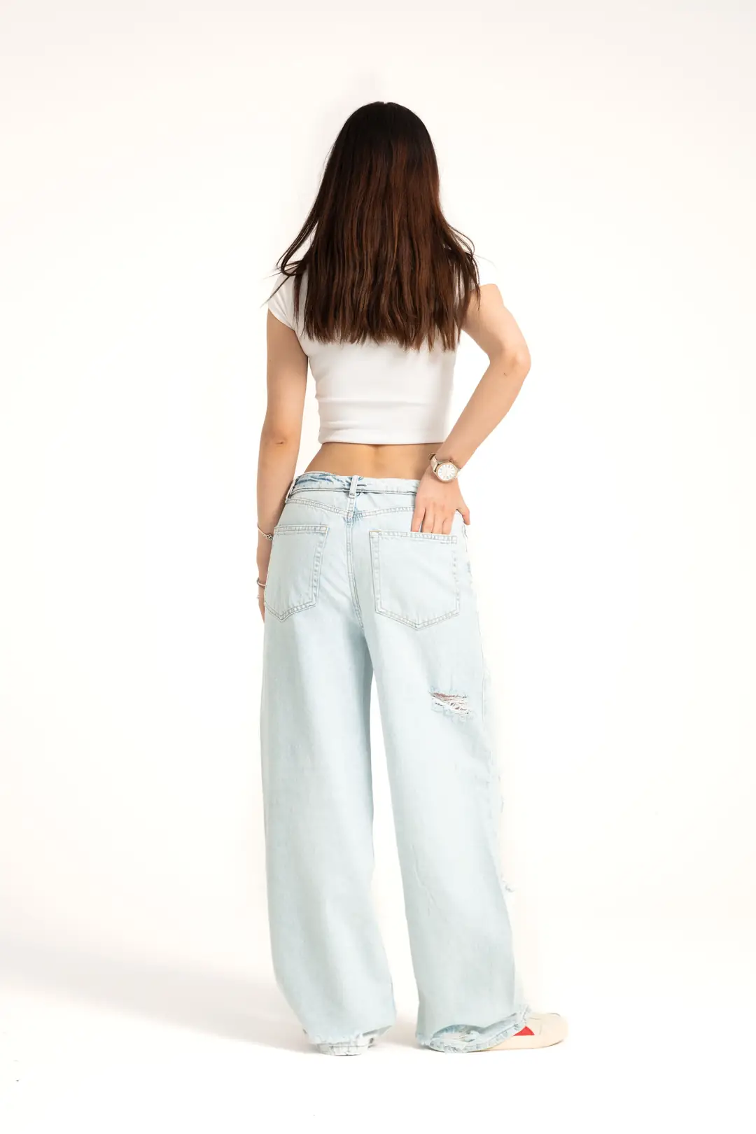 Açık Mavi Yırtıklı Ters Kemer Straight Jean