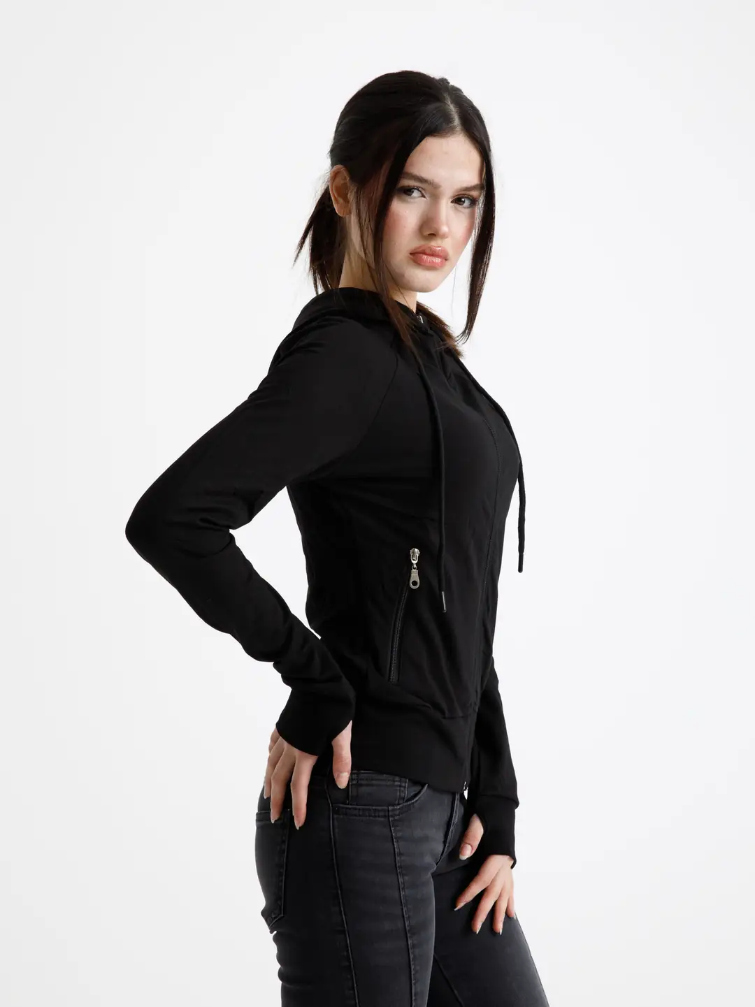 Siyah Vücuda Oturan Yazlık Zip-Hoodie