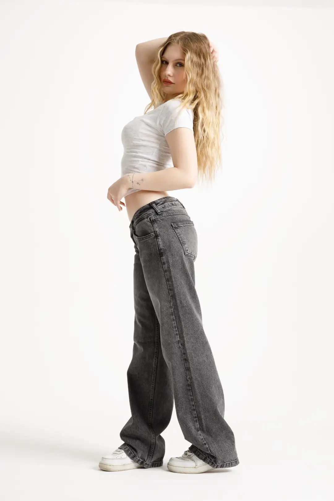 Gri Düşük Bel Straight Jean