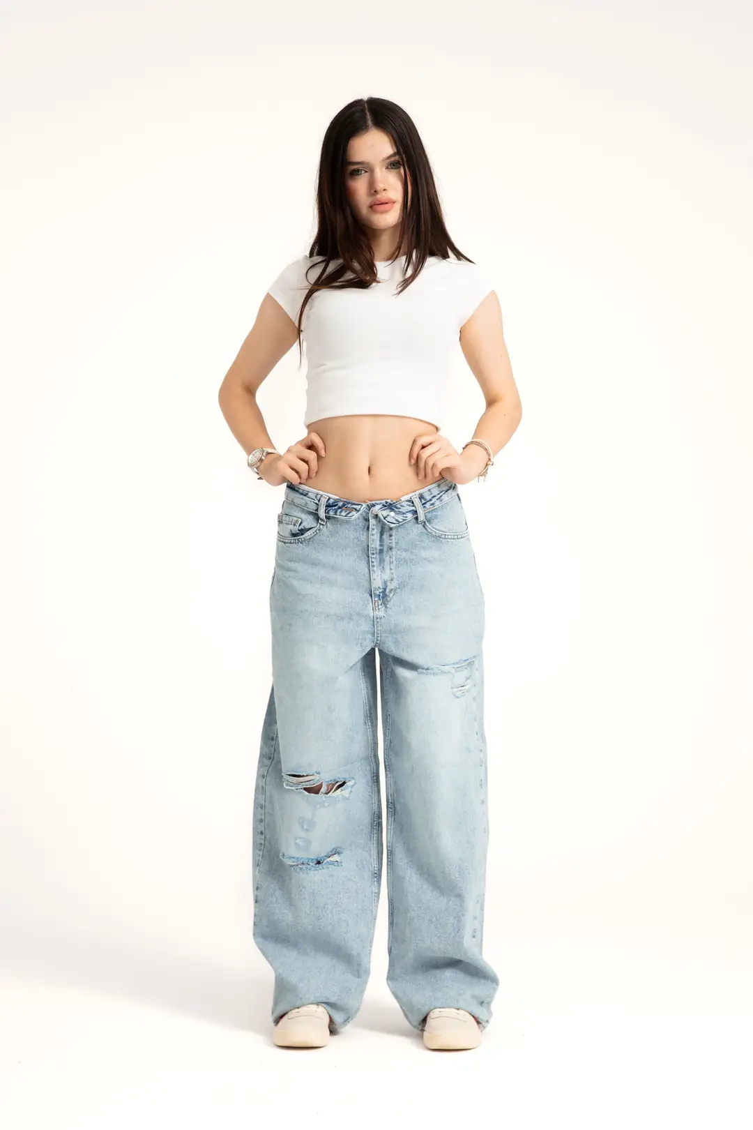 Buz Mavi Yırtıklı Ters Kemer Straight Jean