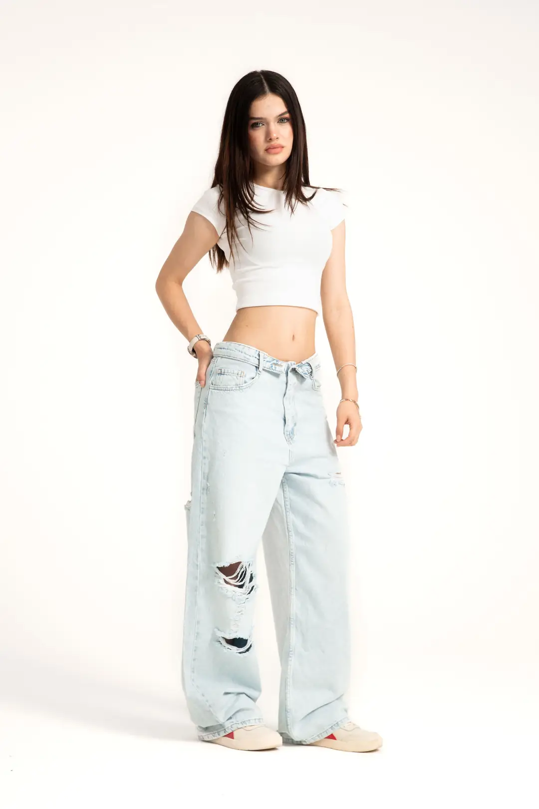 Açık Mavi Yırtıklı Ters Kemer Straight Jean