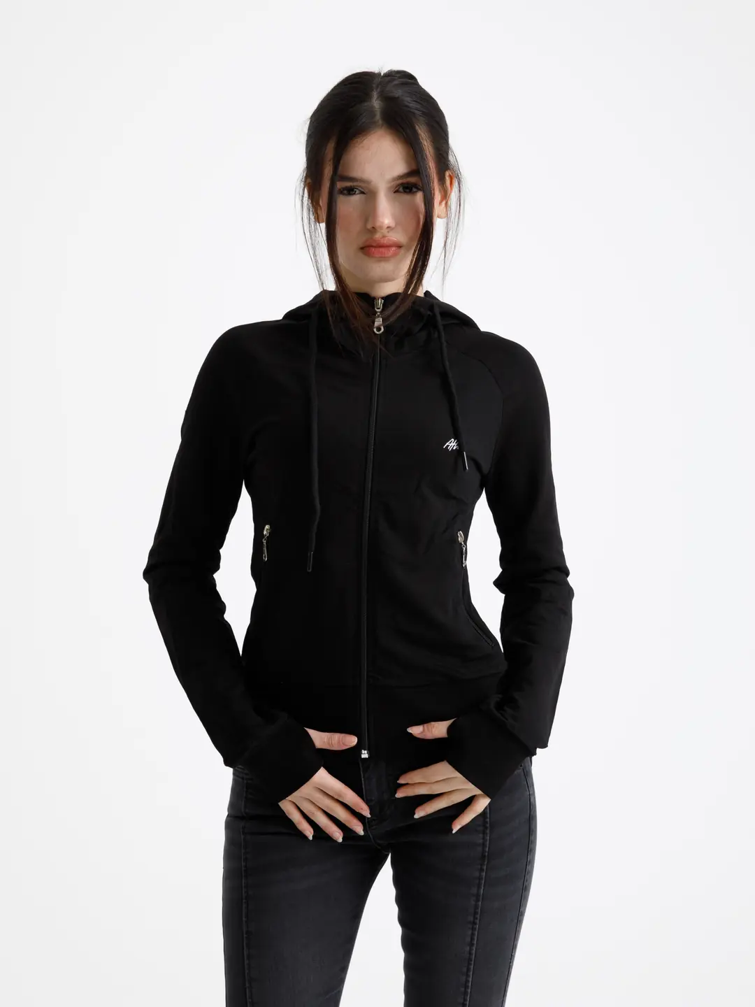 Ürün görseli: Siyah Vücuda Oturan Yazlık Zip-Hoodie