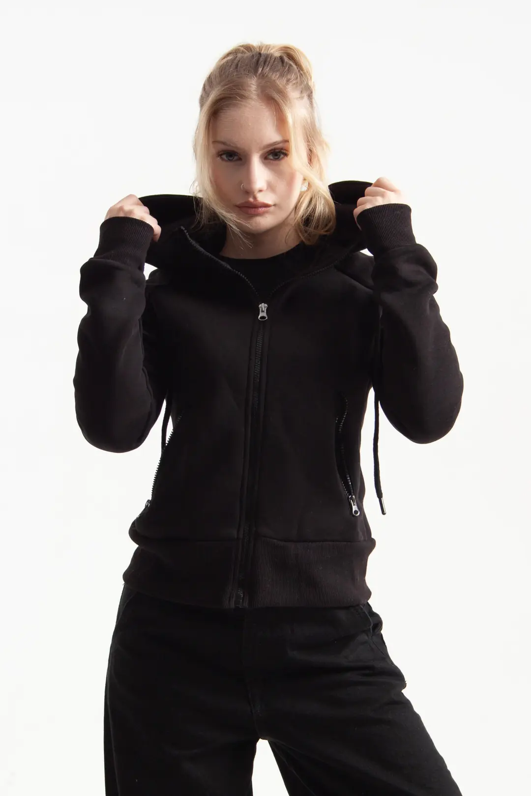 Siyah Vücuda Oturan Kışlık Zip-Hoodie