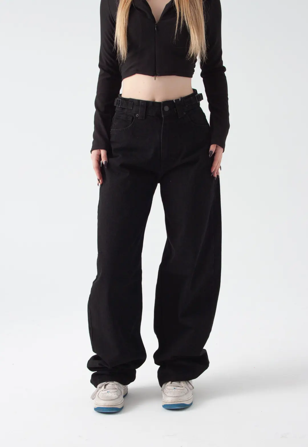 Ürün görseli: Siyah Kemer Detay Wide Leg Jean