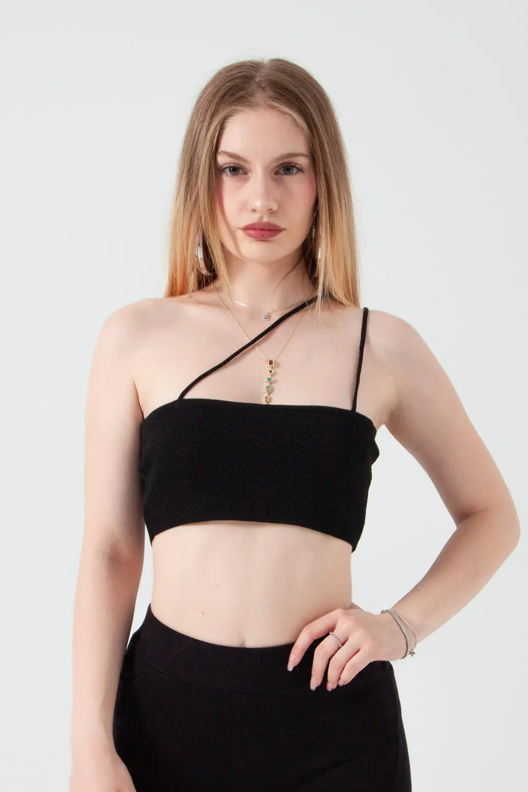 Siyah Askılı Crop