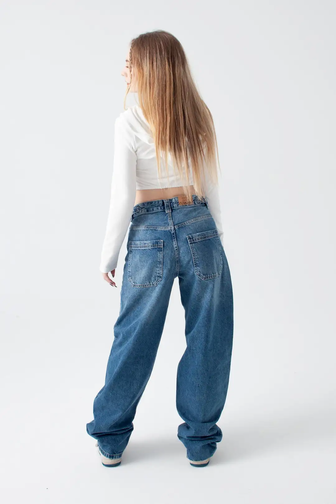 Mavi Yırtıklı Kemer Detay Wide Leg Jean