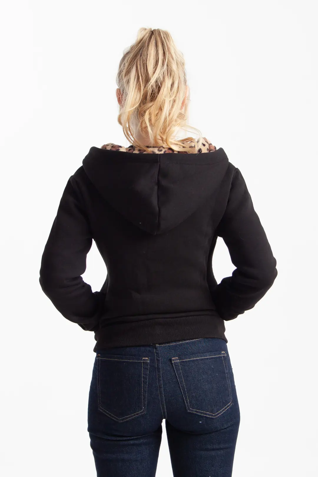 Siyah Vücuda Oturan Leoparlı Zip-Hoodie