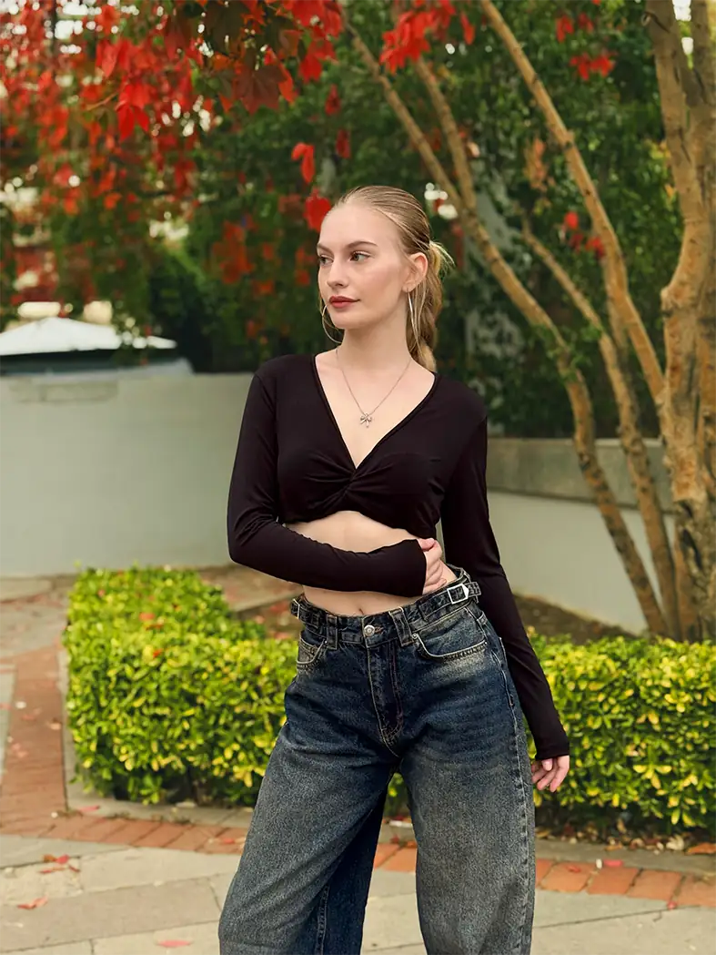 Siyah Uzun Kollu Premium Kumaş Crop-Top